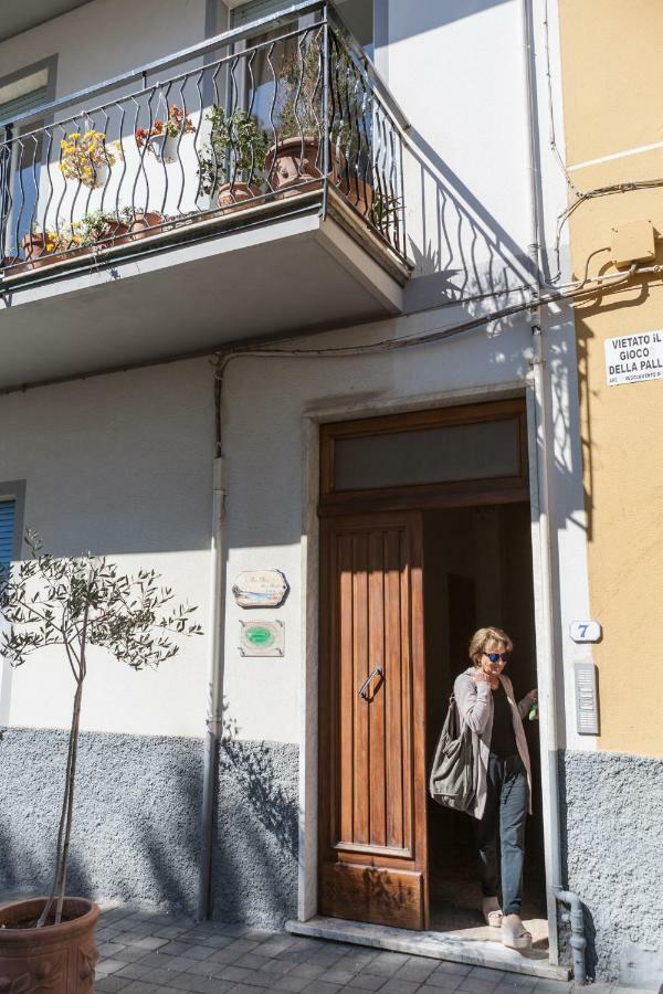 Bed and Breakfast Primo Piano Moneglia Exterior foto